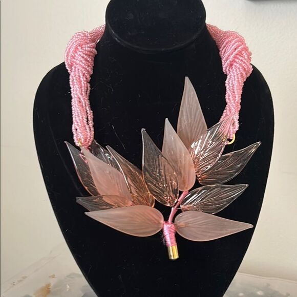 Jewelry - Rare Italian Murano Necklace Light Pink Leaves Design Statement Piece